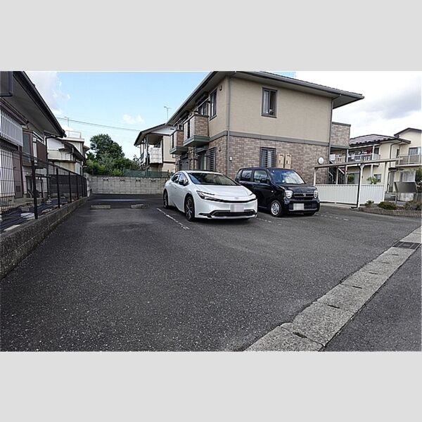 駐車場 (駐車場)