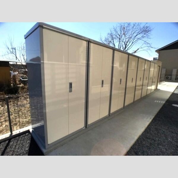 現地周辺 (外部物置)