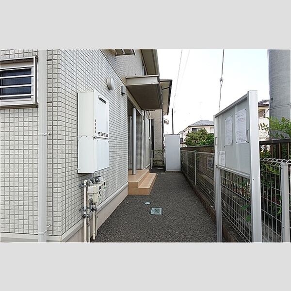 エントランス (エントランス)