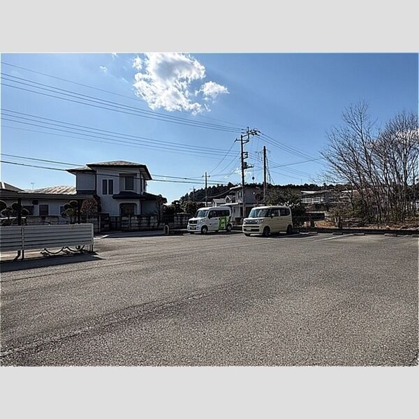 駐車場 (駐車場)