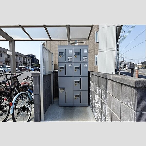 現地周辺 (宅配ボックス)