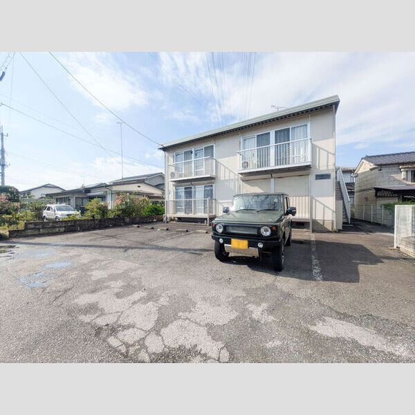 現地周辺 (駐車場)