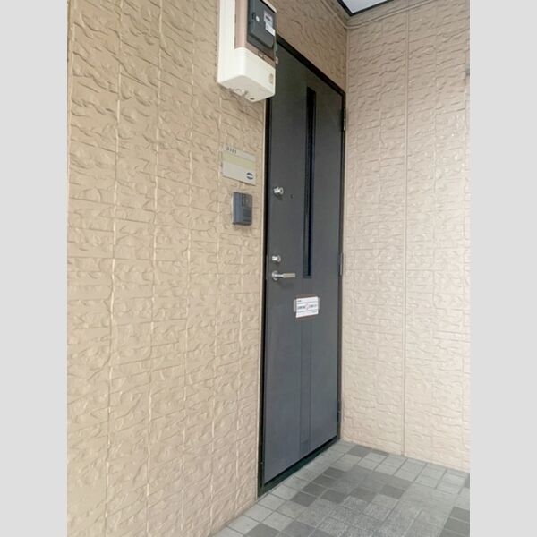 現地周辺 (玄関前)