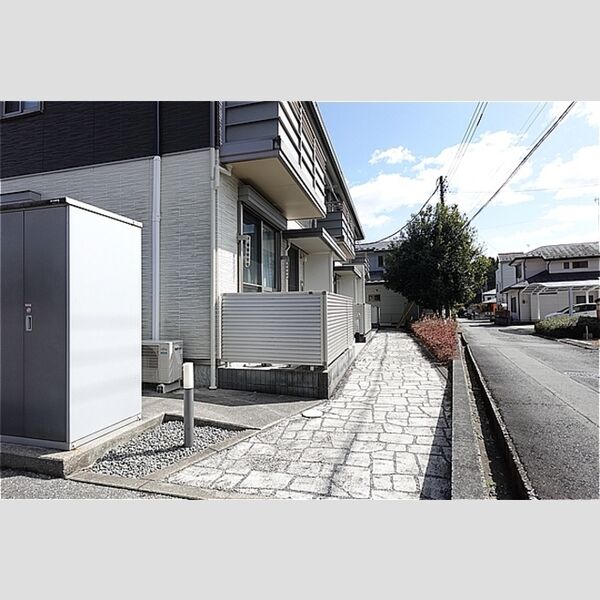 エントランス (エントランス)
