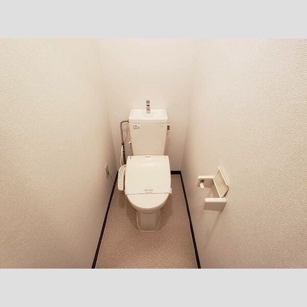 トイレ (温水洗浄暖房便座のトイレ)