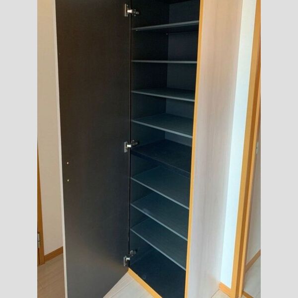 玄関 (シューズボックス)