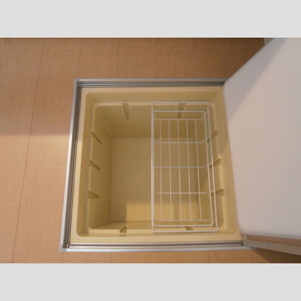 その他 (床下収納)