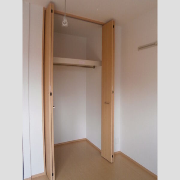 収納 (洋室・収納)