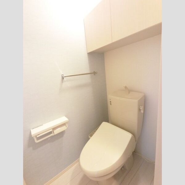 トイレ (温水洗浄暖房便座)