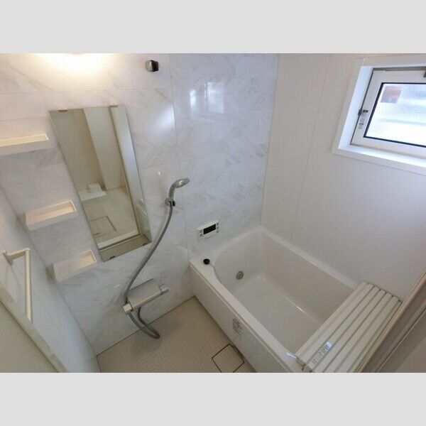 バス (換気暖房乾燥機付浴室)