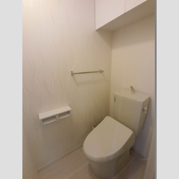 トイレ (温水洗浄暖房便座のトイレ)