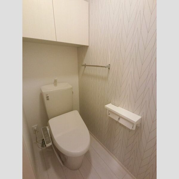 トイレ (温水洗浄暖房便座のトイレ)