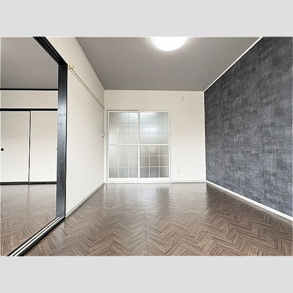 その他 (南東洋室)