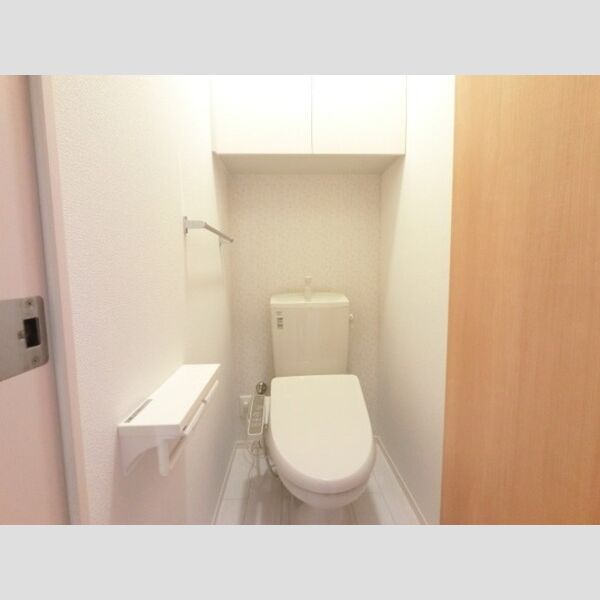 トイレ (温水洗浄暖房便座)