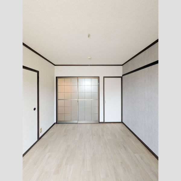 その他 (洋室)