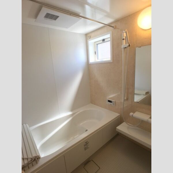 バス (換気暖房乾燥機付浴室)