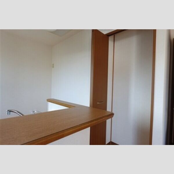 その他 (キッチン横・収納)