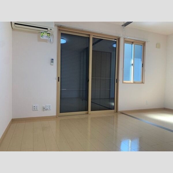 その他設備 (シャッター雨戸)