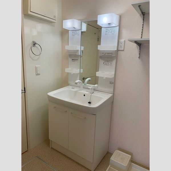 洗面所 (洗髪洗面化粧台)
