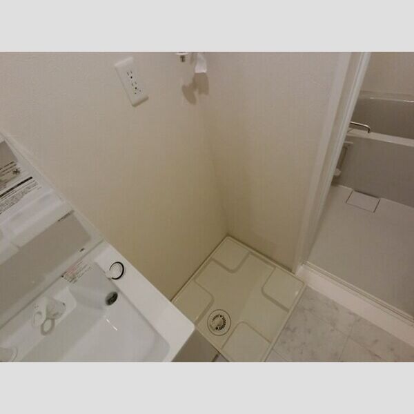 その他 (洗濯機置き場)