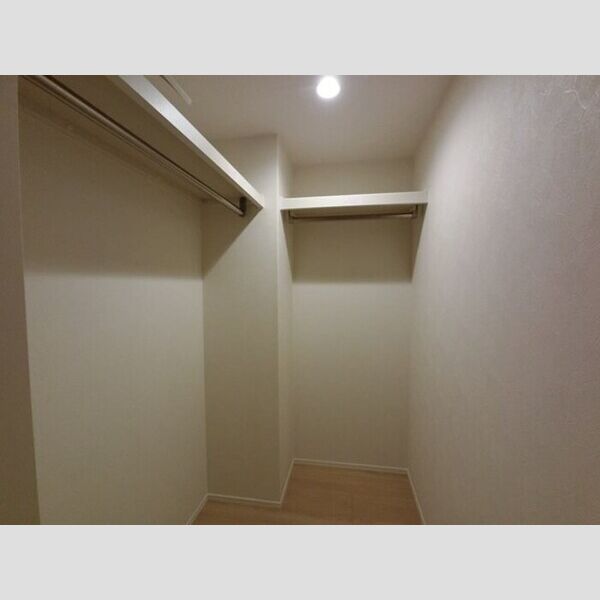 収納 (ウォークインクローゼット)