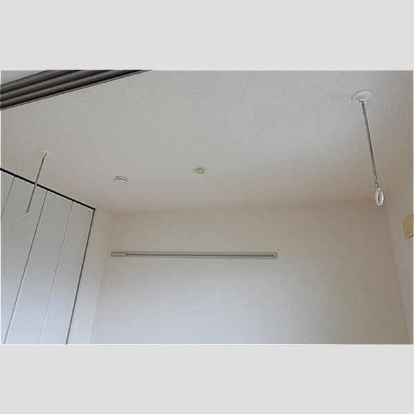 その他 (洋室・室内物干し)