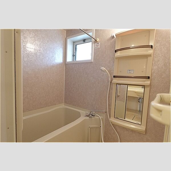 バス (換気暖房乾燥機付き浴室)