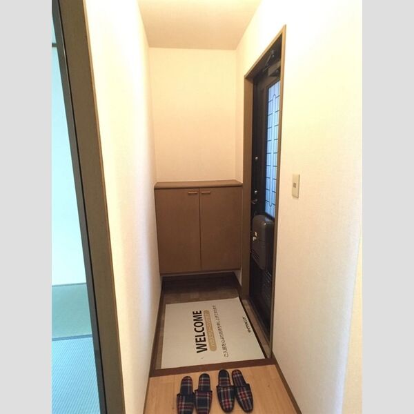 玄関 (玄関内部)