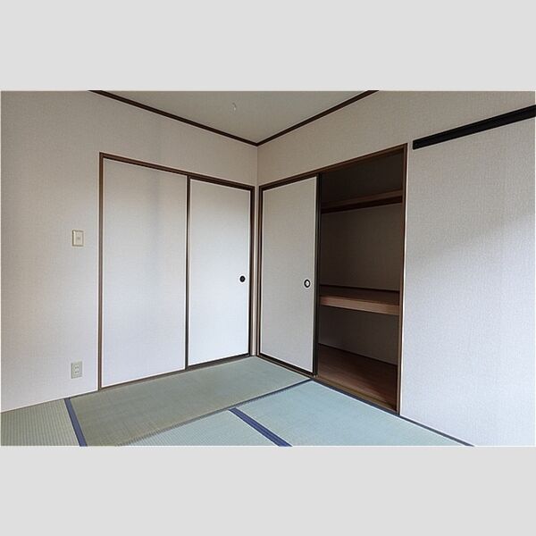 その他 (和室・押し入れ)