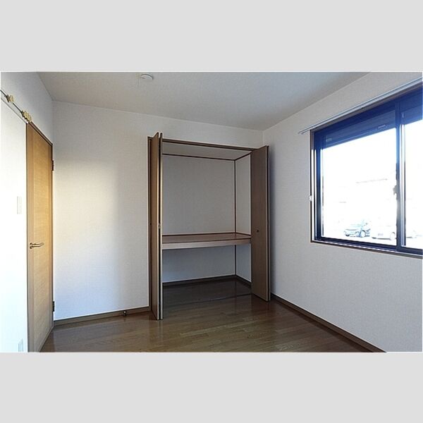 その他 (北洋室・収納)