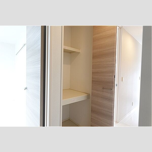 その他 (廊下・収納)