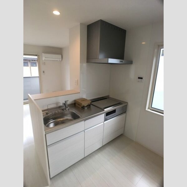 キッチン (IH付きシステムキッチン)