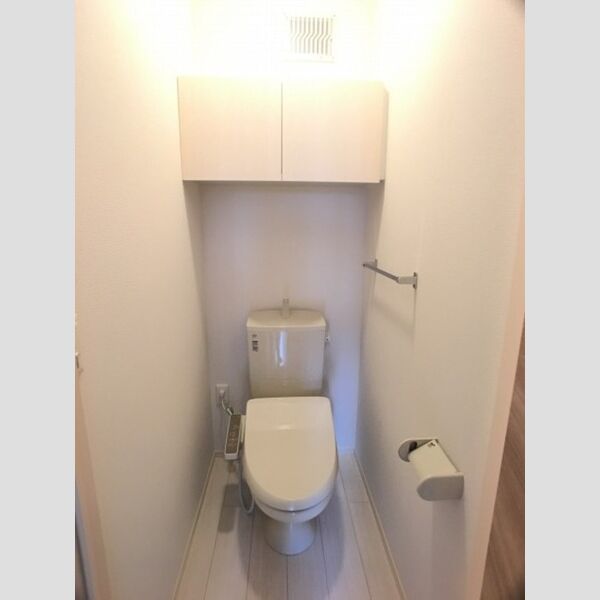 トイレ (温水洗浄暖房便座)