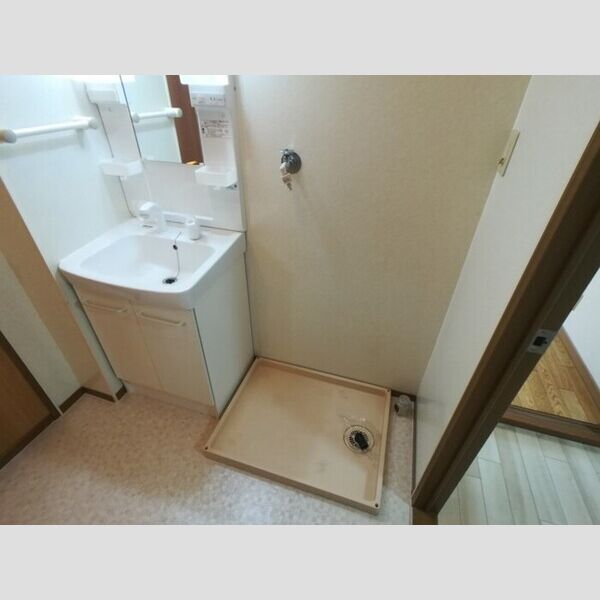 その他 (洗濯機置き場)