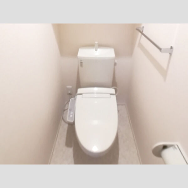 トイレ (温水洗浄暖房便座)