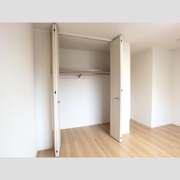 収納 (洋室・収納)