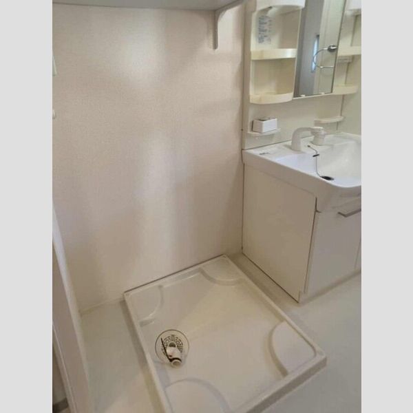 その他 (洗濯機置き場)