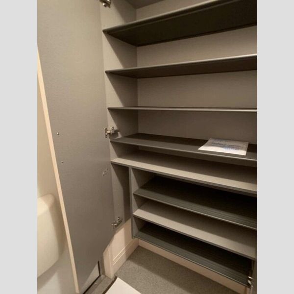 玄関 (シューズボックス内部)