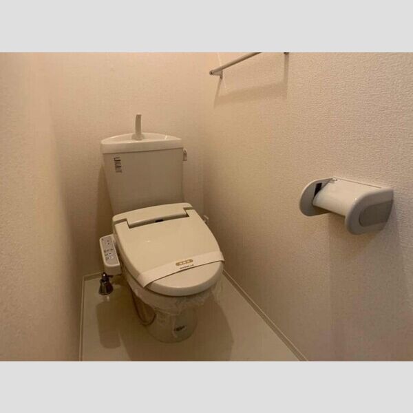 トイレ (温水洗浄暖房便座)