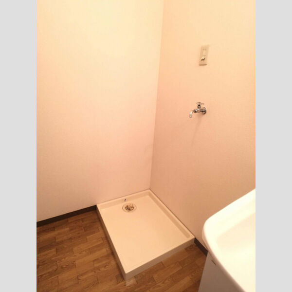 その他 (洗濯機置き場)