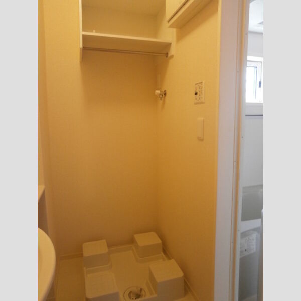 その他 (洗濯機置き場)