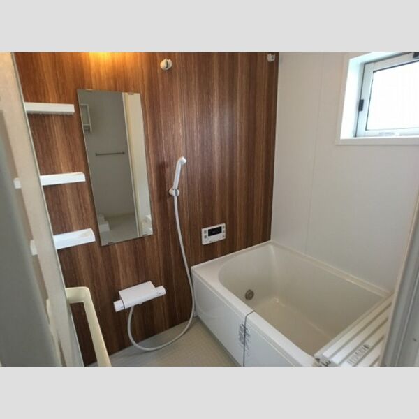 バス (換気暖房乾燥機付浴室)