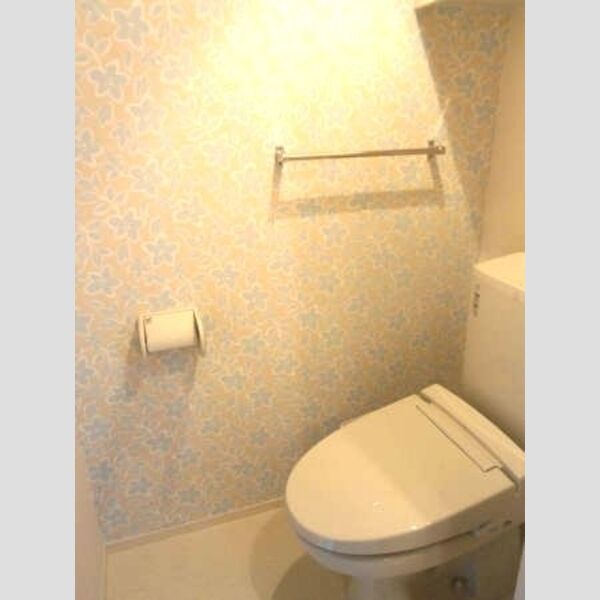 トイレ (壁紙がお洒落なトイレ(洗浄・暖房便座))