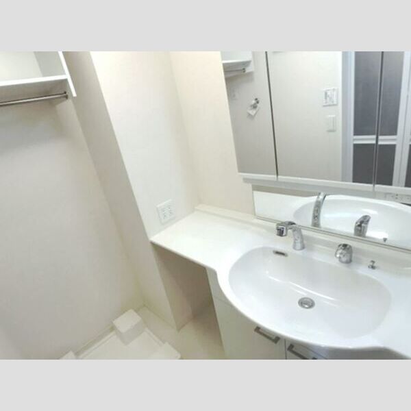 洗面所 (洗髪洗面化粧台)