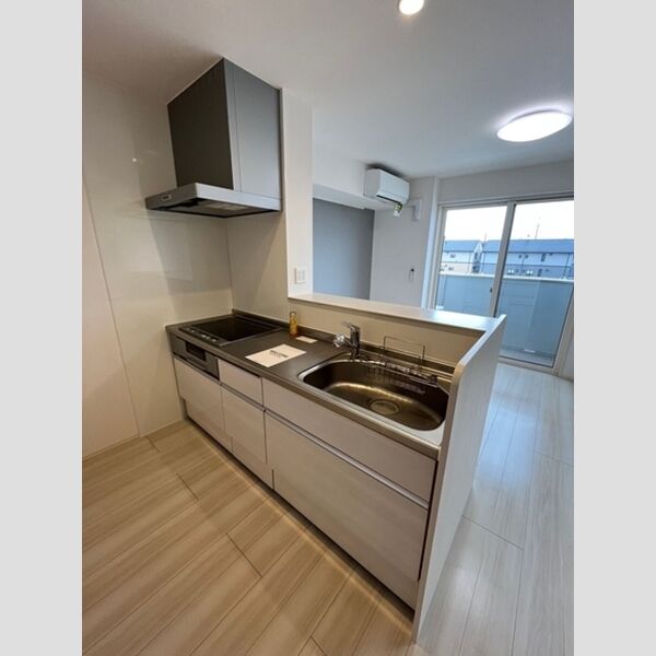 キッチン (IH・蛇口一体型浄水器付き対面キッチン)