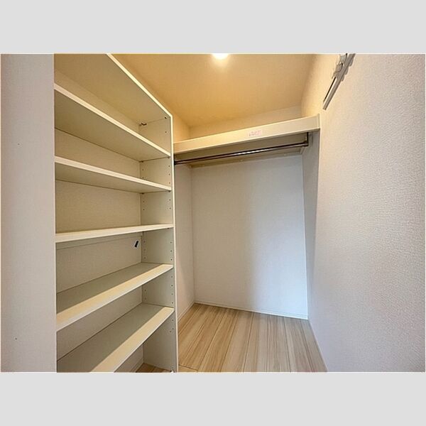 その他 (東洋室・ウォークインクローゼット)