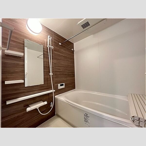 バス (換気暖房乾燥機付き浴室)