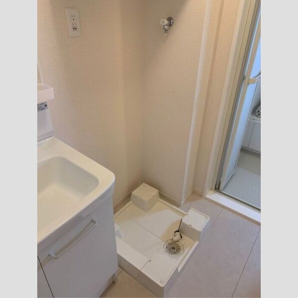 その他 (洗濯機置き場)