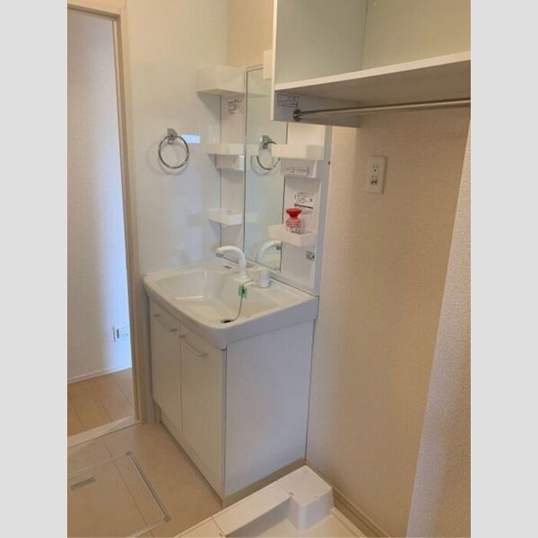 洗面所 (洗髪洗面化粧台)