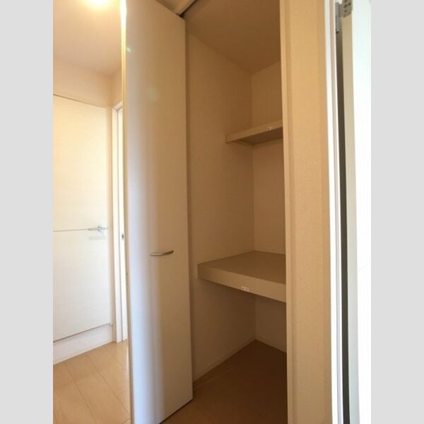 その他 (廊下・収納)